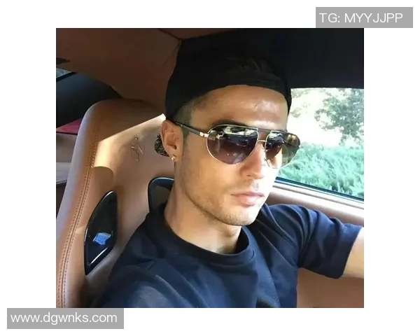 欧美足球明星跨界挑战拍摄成人影片引发热议与争议